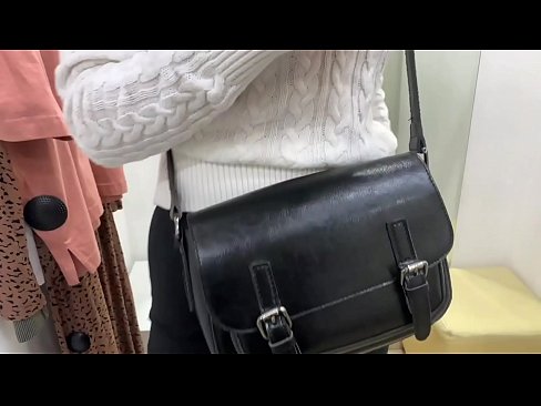 ❤️ Публична мастурбация на младата кучка FeralBerry с вибратор в стаята за обличане ❤ Руско порно в bg.yh9n.top ️